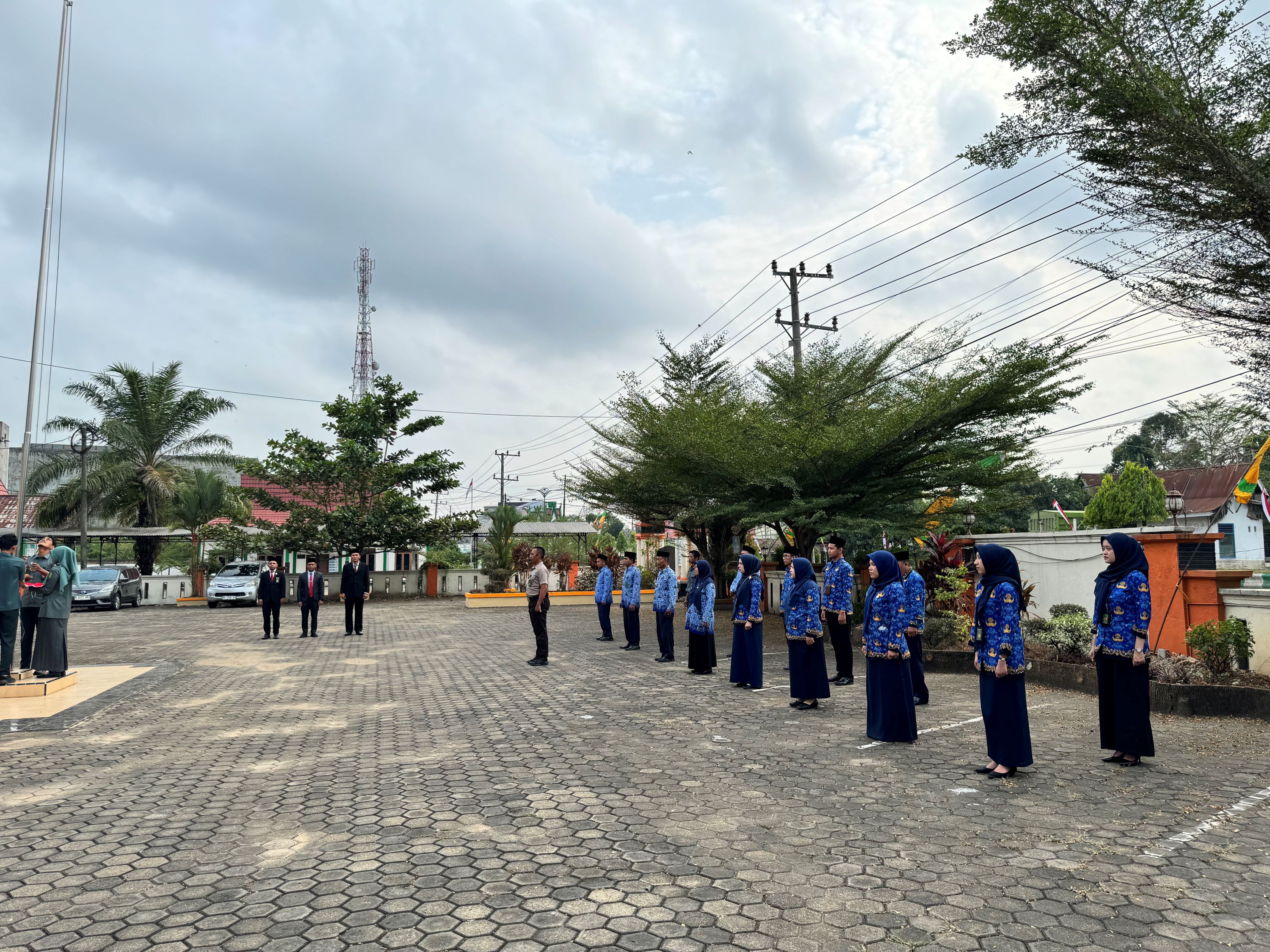 HUT RI 1